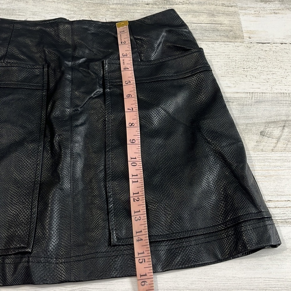 Very J Faux Leather Skirt Size M. NWT - Picture 8 of 9